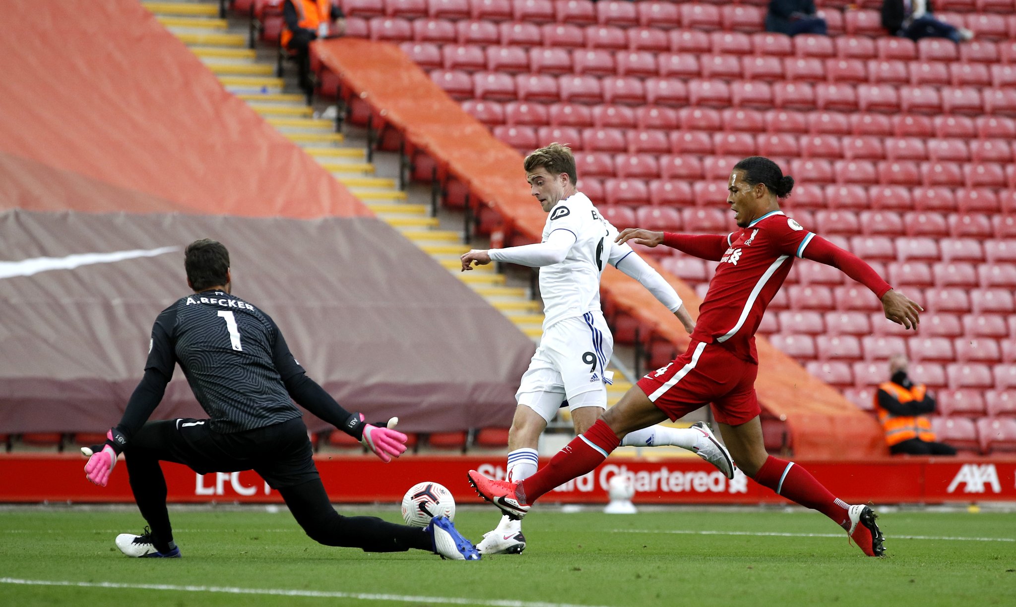 颖而出并成 颖而出并成